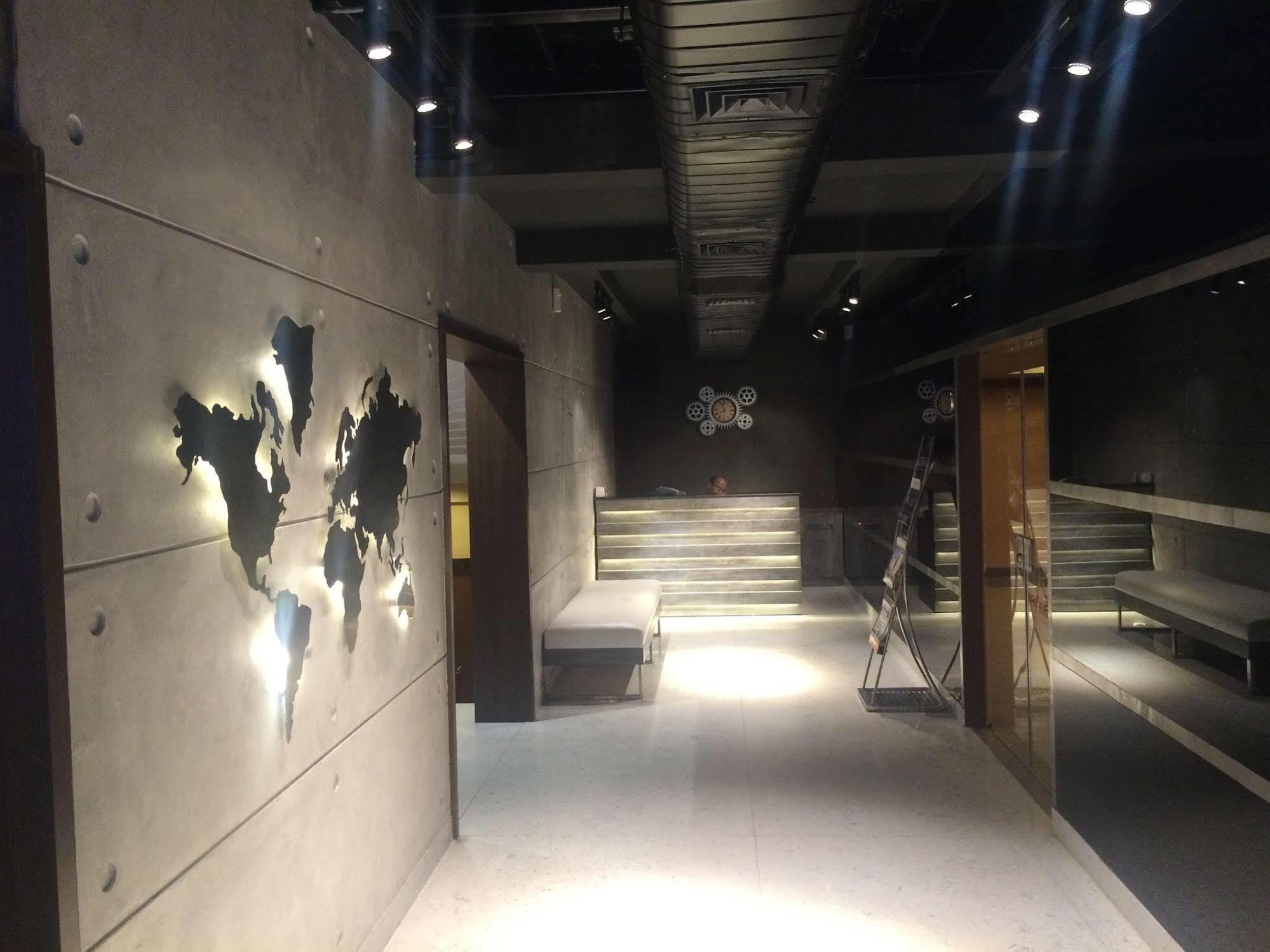 Glm Meridian Chennai Exterior foto